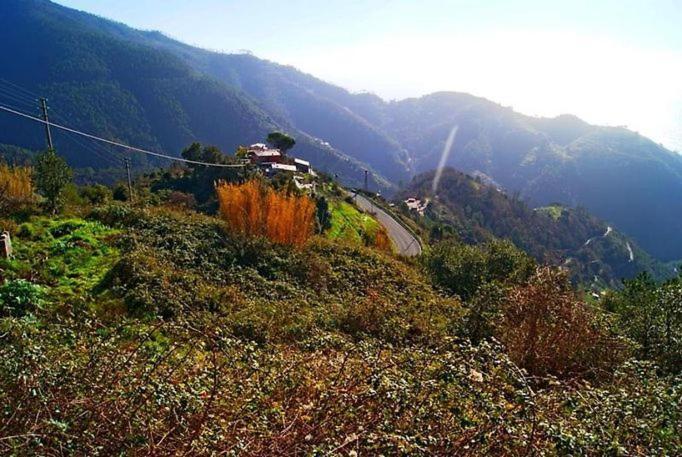 ヴェルナッツァTrekking And Relax - Maremonti - Homy 5 Terreアパートメント エクステリア 写真